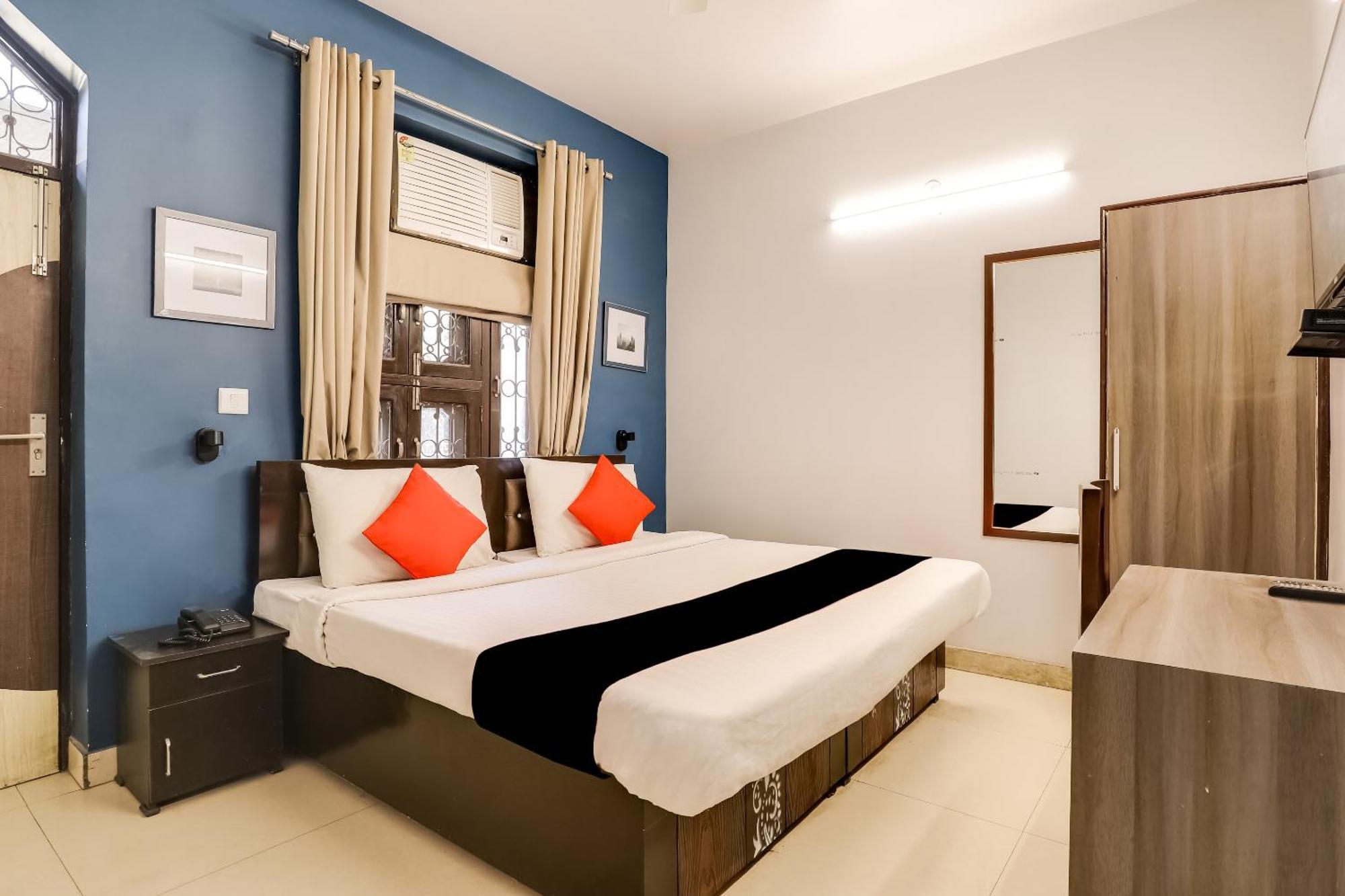 Collection O 71756 Hotel Silver Arrow Near Pacific Mall Tagore Garden Делі Екстер'єр фото